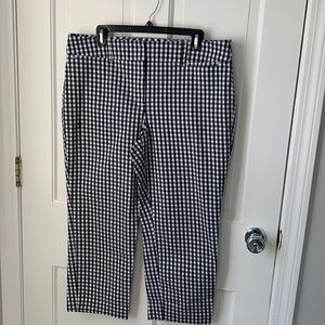 Ann Taylor Factory black and white gingham check cropped pant, size 14